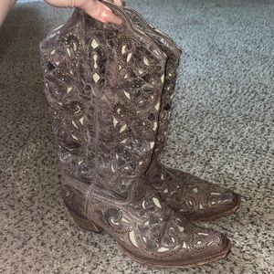 CORRAL BONE IN LAY STUDDED BOOTS WOMENS